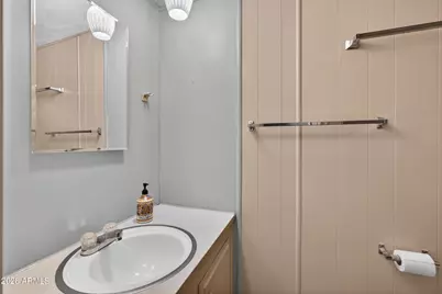 523 S Park View Circle, Mesa, AZ 85208 - Photo 30