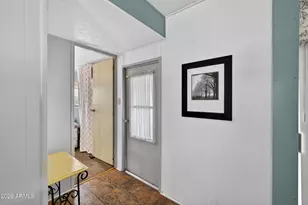 523 S Park View Cir, Mesa, AZ 85208 - Photo 10