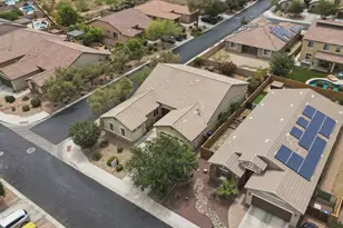 7873 W Fetlock Trail, Peoria, AZ 85383 - Photo 4