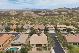 7873 W Fetlock Trail, Peoria, AZ 85383 - Photo 2