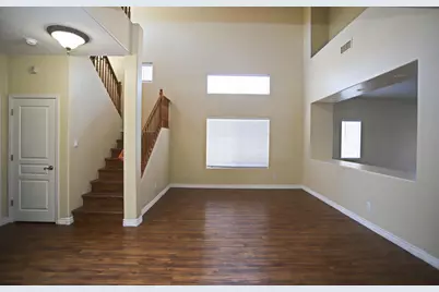 512 E Rainbow Drive, Chandler, AZ 85249 - Photo 8