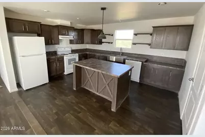 9769 S Thornton Road, Casa Grande, AZ 85193 - Photo 2