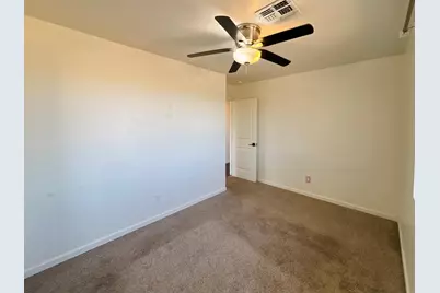 1750 W Pearce Road, Phoenix, AZ 85041 - Photo 30