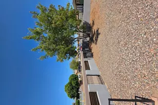 2803 E Monroe St, Phoenix, AZ 85034 - Photo 2