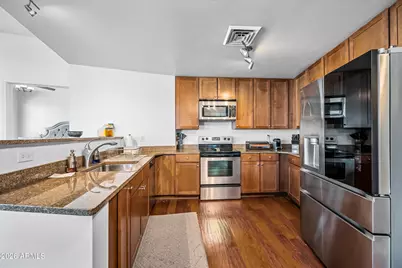 310 S 4th Street #905, Phoenix, AZ 85004 - Photo 4