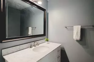 8055 E Thomas Rd, Scottsdale, AZ 85251 - Photo 10