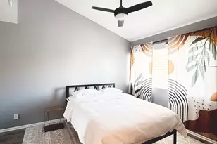 8055 E Thomas Rd, Scottsdale, AZ 85251 - Photo 12