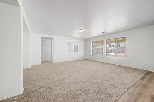 25574 W Lynne Ln, Buckeye, AZ 85326 - Photo 10