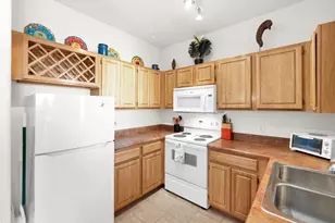 2929 W Yorkshire Dr, Phoenix, AZ 85027 - Photo 8