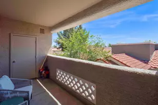 2929 W Yorkshire Dr, Phoenix, AZ 85027 - Photo 18