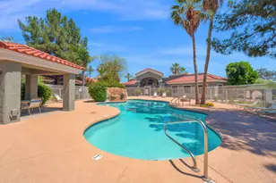 2929 W Yorkshire Dr, Phoenix, AZ 85027 - Photo 22