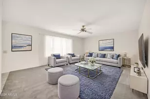 10802 W Hutton Dr, Sun City, AZ 85351 - Photo 2