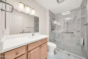 10802 W Hutton Dr, Sun City, AZ 85351 - Photo 8