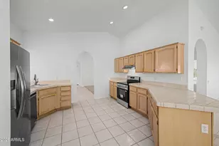 10604 E Bellflower Dr, Sun Lakes, AZ 85248 - Photo 12