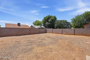 11813 W Dahlia Dr, El Mirage, AZ 85335 - Photo 28