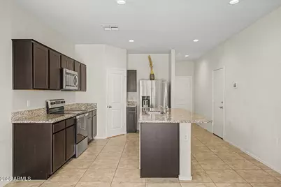 214 N 190th Drive, Buckeye, AZ 85326 - Photo 10