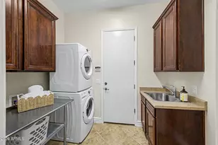 1563 W Kaibab Dr, Chandler, AZ 85248 - Photo 64