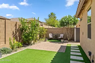 7348 W Red Hawk Dr, Peoria, AZ 85383 - Photo 32