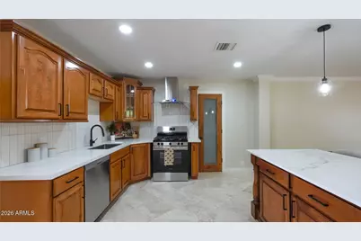 2108 W Virginia Avenue, Phoenix, AZ 85009 - Photo 8