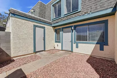 8053 N 32nd Drive, Phoenix, AZ 85051 - Photo 2