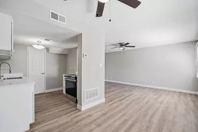8053 N 32nd Drive, Phoenix, AZ 85051 - Photo 12