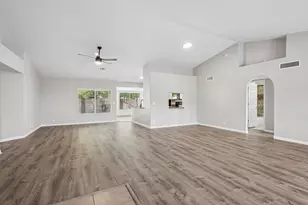 8734 W Bloomfield Rd, Peoria, AZ 85381 - Photo 6