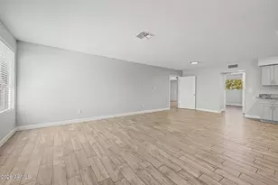 6940 W Vernon Ave, Phoenix, AZ 85035 - Photo 8