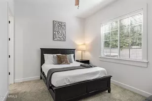 4201 E Cheery Lynn Rd, Phoenix, AZ 85018 - Photo 16