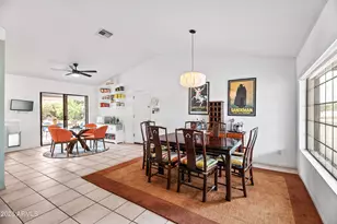 18221 N 42nd St, Phoenix, AZ 85032 - Photo 8