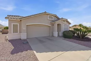 17320 N Thornberry Dr, Surprise, AZ 85374 - Photo 2