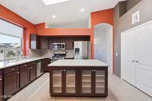 17320 N Thornberry Dr, Surprise, AZ 85374 - Photo 12