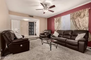 3529 W St Moritz Ln, Phoenix, AZ 85053 - Photo 12