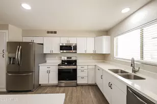 2501 E Villa Rita Dr, Phoenix, AZ 85032 - Photo 2