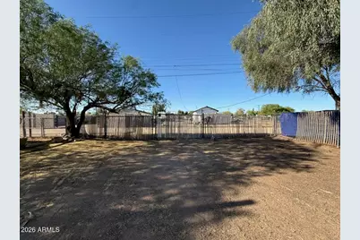 512 E Mahoney Avenue, Buckeye, AZ 85326 - Photo 14
