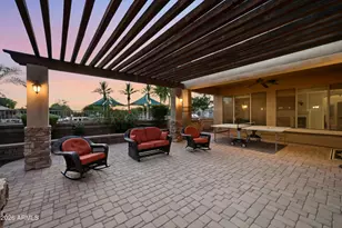 1377 E Glacier Pl, Chandler, AZ 85249 - Photo 10
