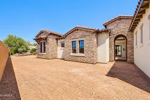 6431 E Flat Iron Loop, Gold Canyon, AZ 85118 - Photo 1