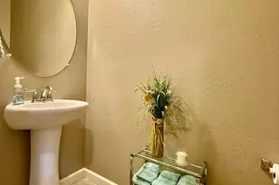 1367 S Country Club Dr, Mesa, AZ 85210 - Photo 14