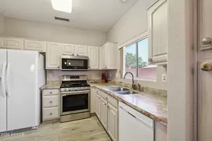 13712 W Utica Dr, Sun City West, AZ 85375 - Photo 20