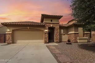 726 E King Bird Dr, Gilbert, AZ 85297 - Photo 2