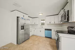 2501 W Hayward Ave, Phoenix, AZ 85051 - Photo 10