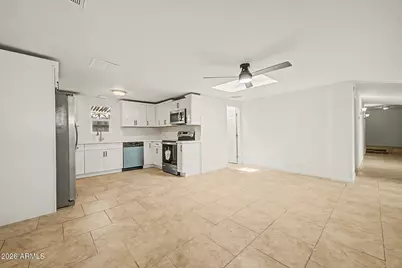 2501 W Hayward Avenue, Phoenix, AZ 85051 - Photo 10