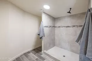 2501 W Hayward Ave, Phoenix, AZ 85051 - Photo 24