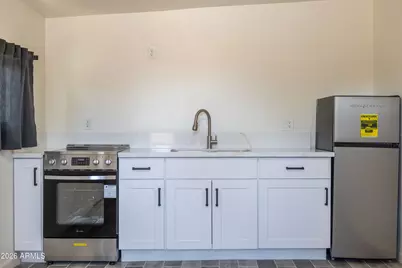 2501 W Hayward Avenue, Phoenix, AZ 85051 - Photo 32