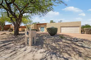 3446 E Carol Ann Way, Phoenix, AZ 85032 - Photo 4