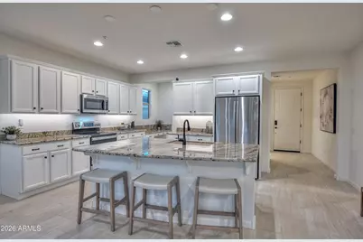 13426 W Mayberry Trail, Peoria, AZ 85383 - Photo 2