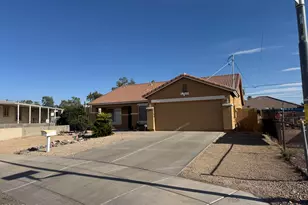 2739 E Beverly Ln, Phoenix, AZ 85032 - Photo 26