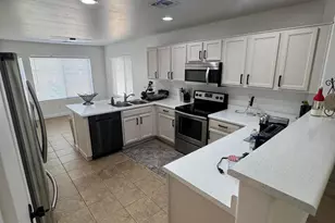 2739 E Beverly Ln, Phoenix, AZ 85032 - Photo 6