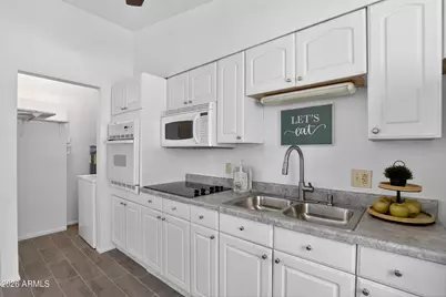 10582 W Oakmont Drive, Sun City, AZ 85351 - Photo 8