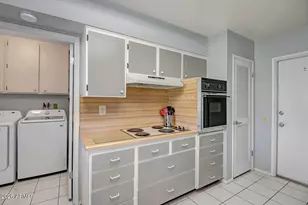 9613 W Oak Ridge Dr, Sun City, AZ 85351 - Photo 14
