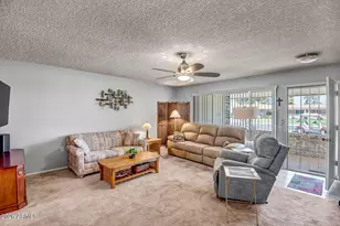 9613 W Oak Ridge Dr, Sun City, AZ 85351 - Photo 10